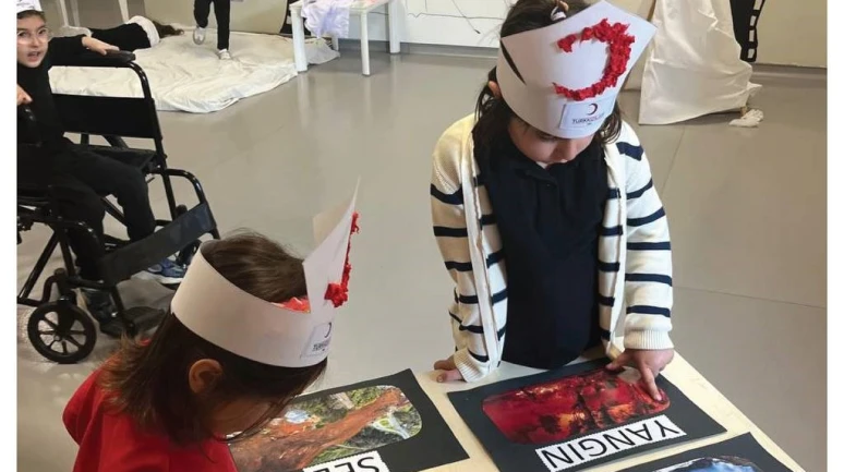 ŞEHİR KOLEJİ MİNİKLERİ İYİLİĞİ ÖĞRENİYOR