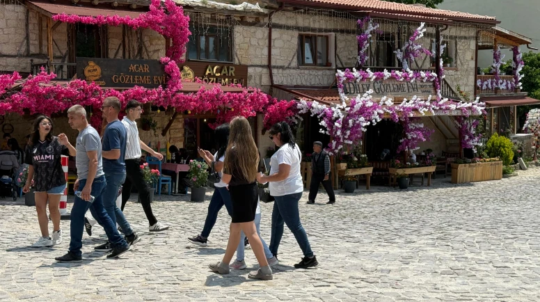 FRİG VADİSİ BU BAYRAMDA ZİYARETÇİLERİN GÖZDESİ OLDU
