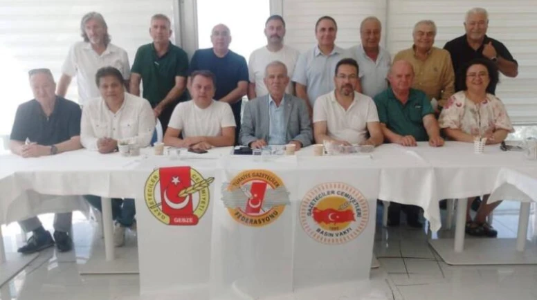 Gazetecilik Mesleğinin Sorunları Tartışıldı